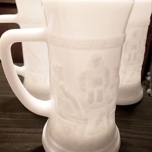 FEDERAL GLASS Milk Glass Stein Tankard Tavern Bar Scene Vintage 1950